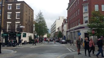 <p>Elizabeth Street &ndash; l&rsquo;anglais m&eacute;diterran&eacute;en ? - <a href='/journals/elizabethstreet'>Click here for more information</a></p>